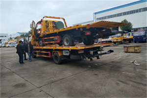 翠峦同城汽车补胎